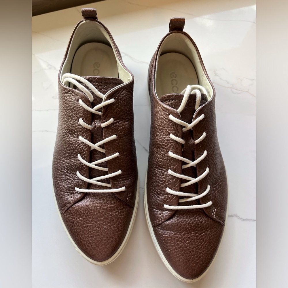Ecco Gillian Lace Up Sneaker